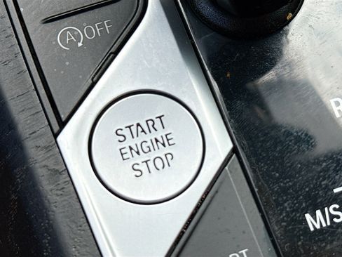 Used 2022 BMW 430i Coupe w/ M Sport Package image 36