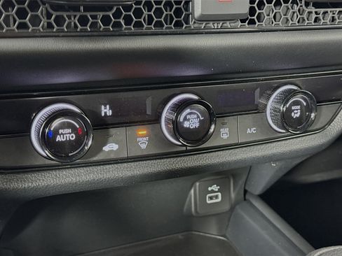 Certified 2023 Honda HR-V LX image 15