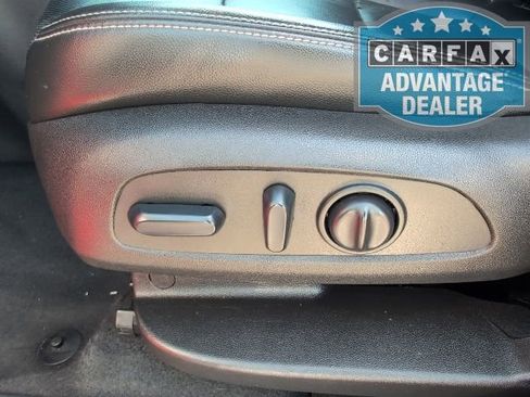 Used 2022 GMC Terrain SLT w/ Infotainment Package II image 15