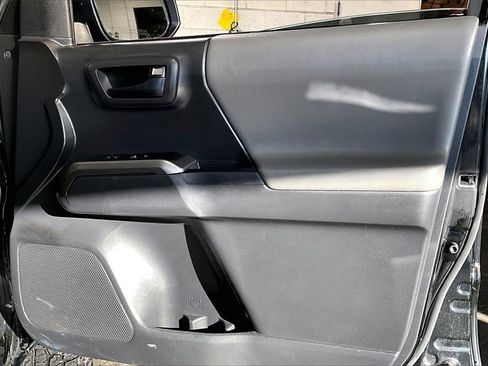 Used 2022 Toyota Tacoma SR5 image 23