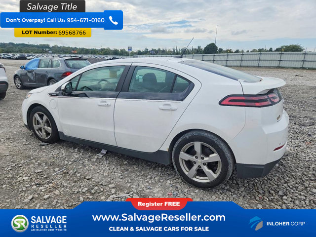Used 2013 Chevrolet Volt Premium w/ Premium Trim Package FWD image 3