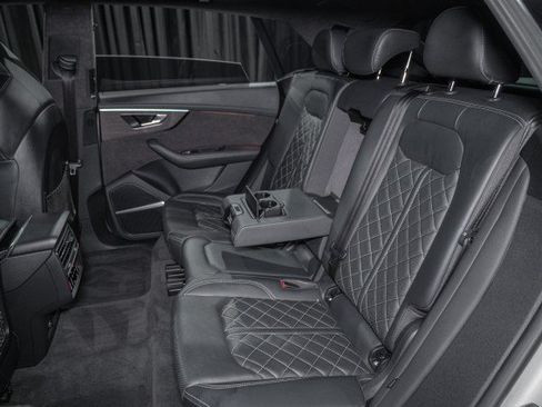 Used 2022 Audi SQ8 Prestige w/ Prestige Package AWD/4WD image 12