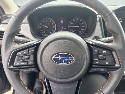 Used 2024 Subaru Crosstrek 2.5i Limited w/ Crosstrek Mirror Package AWD/4WD image 11