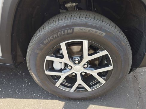 Used 2024 Jeep Grand Cherokee Limited w/ Trailer Tow Package image 18