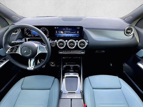 Used 2026 Mercedes-Benz GLA 250 image 16