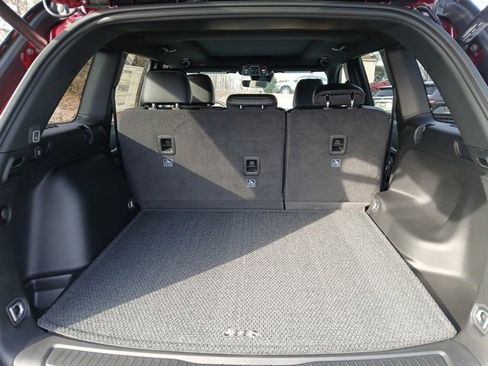 New 2025 Jeep Grand Cherokee Limited image 9