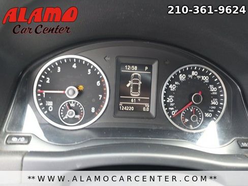 Used 2017 Volkswagen Tiguan S image 10