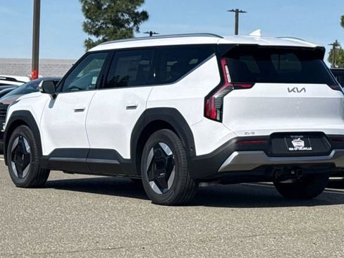 New 2026 Kia Sportage SX Prestige AWD/4WD image 7