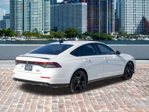 Used 2025 Honda Accord Sport image 6