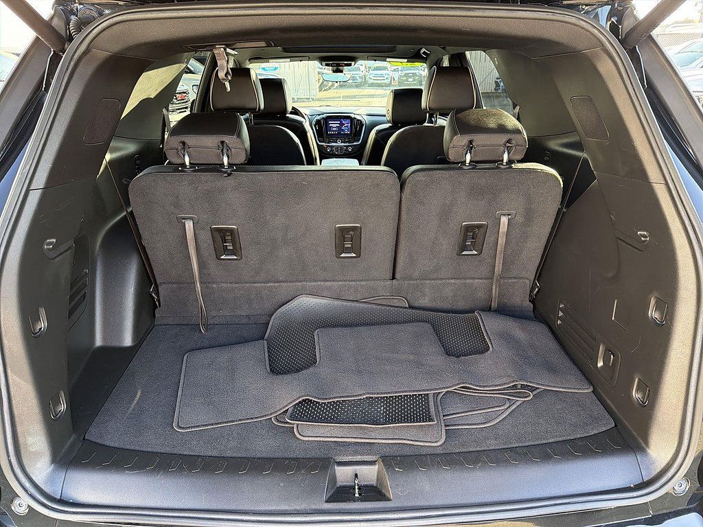 Used 2023 Chevrolet Traverse Premier w/ Redline Edition FWD image 26