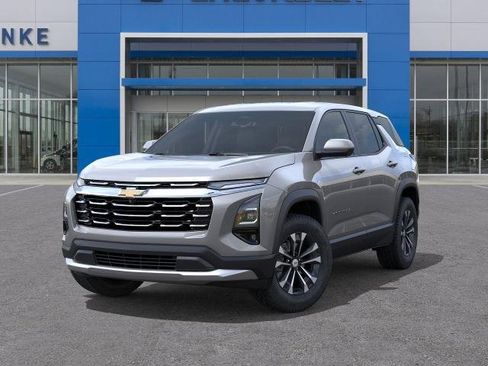 New 2026 Chevrolet Equinox LT w/ Convenience Package II image 6