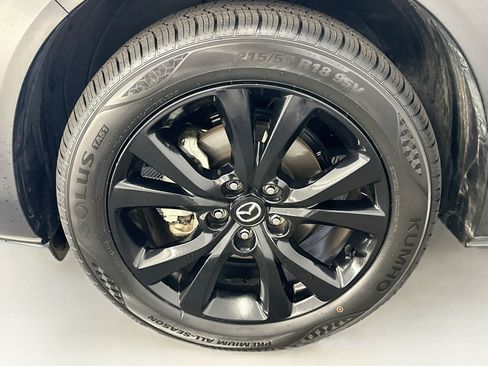 Used 2025 MAZDA CX-30 AWD 2.5 S w/ Preferred Package image 11