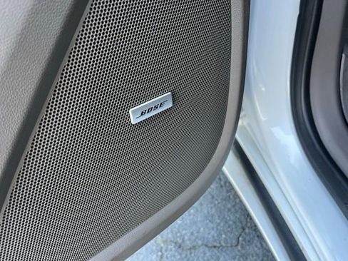 Used 2020 Chevrolet Traverse Premier image 28