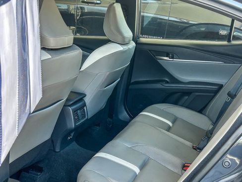Used 2025 Toyota Camry SE AWD/4WD image 18