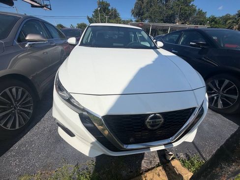 Used 2020 Nissan Altima 2.5 S FWD image 8