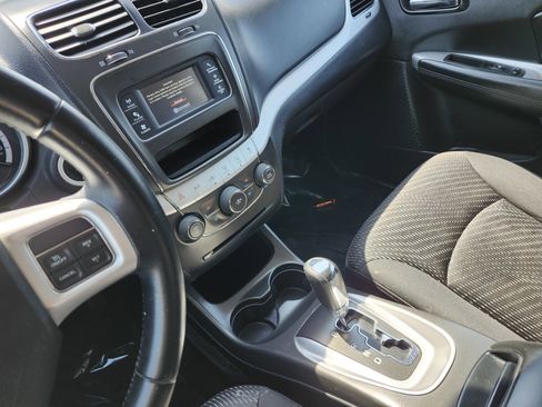 Used 2018 Dodge Journey SE w/ Connectivity Group image 23