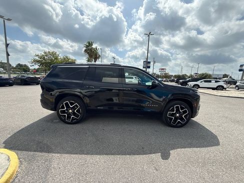 Used 2026 Chevrolet Traverse High Country w/ LPO, Floor Liner Package FWD image 4