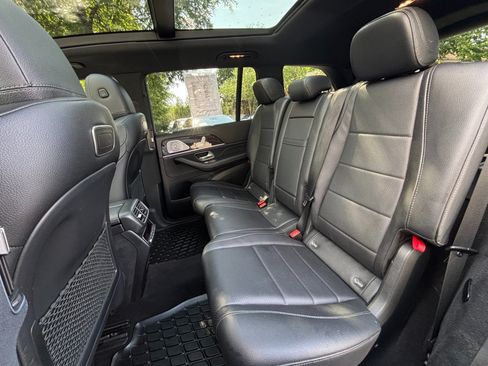 Used 2020 Mercedes-Benz GLS 450 4MATIC image 18