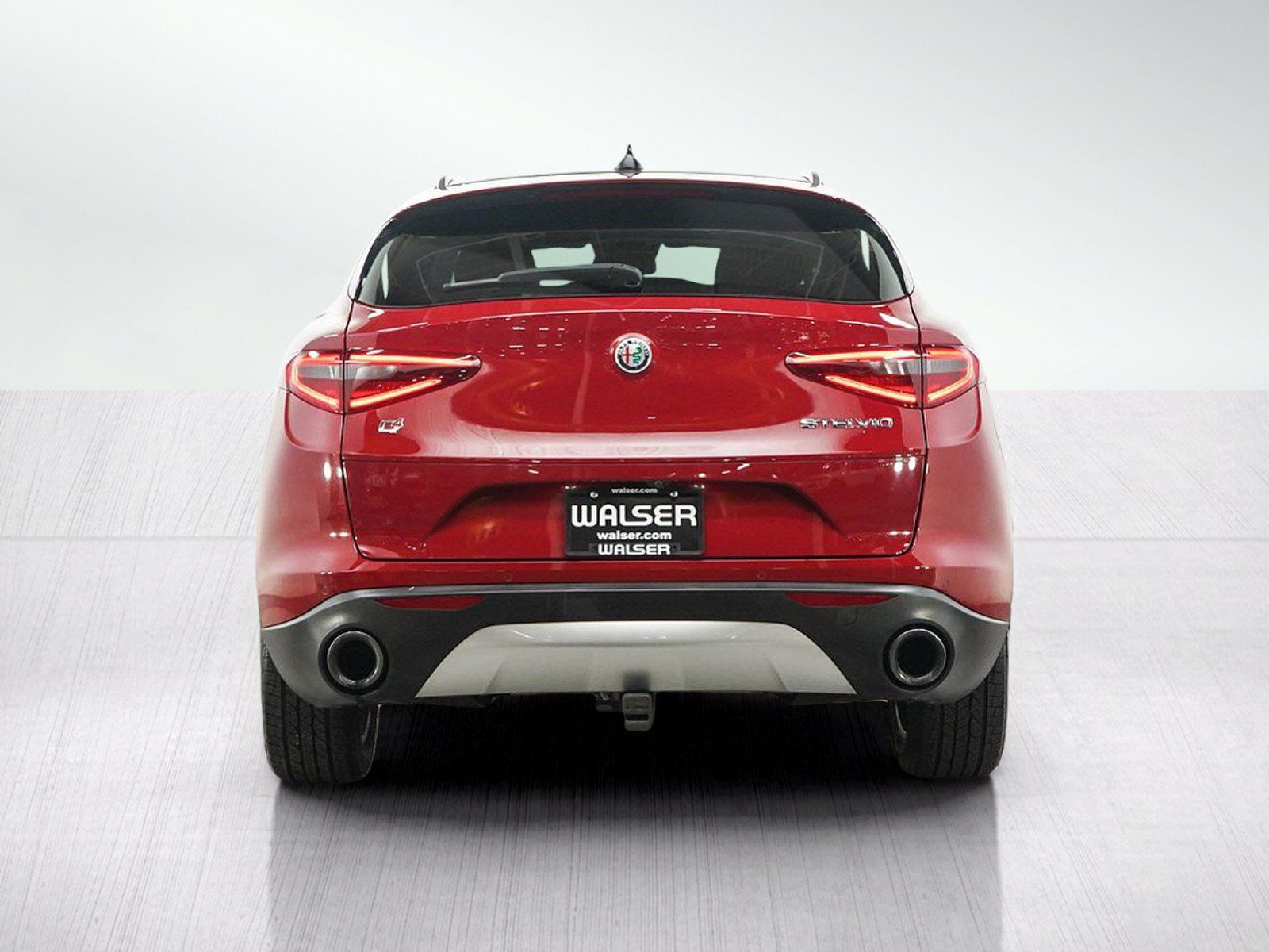Used 2019 Alfa Romeo Stelvio Ti AWD/4WD image 4