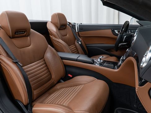 Certified 2019 Mercedes-Benz SL 550 image 23