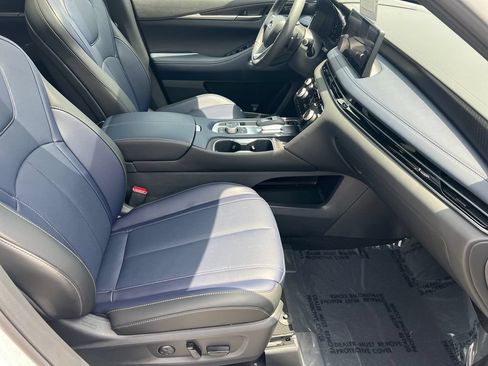 Certified 2026 INFINITI QX60 Sport w/ Dark Cargo Package AWD/4WD image 13