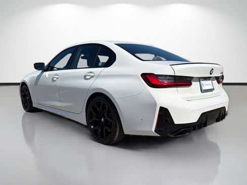 Used 2025 BMW M340i w/ Premium Package image 5