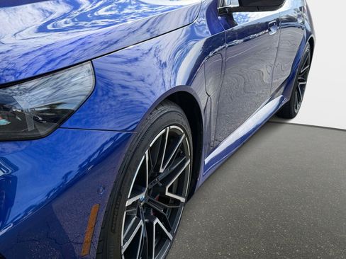 Used 2025 BMW M5 w/ Carbon Package image 11