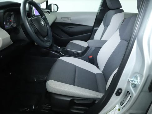 Used 2023 Toyota Corolla LE FWD image 18