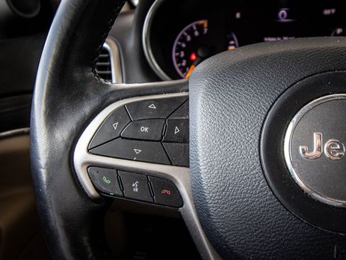 Used 2020 Jeep Grand Cherokee Limited image 35