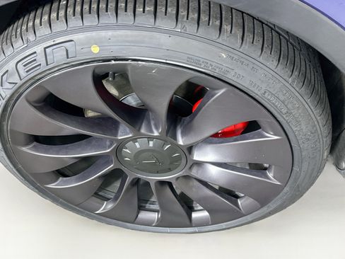 Used 2021 Tesla Model Y Performance AWD/4WD image 11