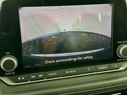 Used 2023 Nissan Rogue SV FWD image 22