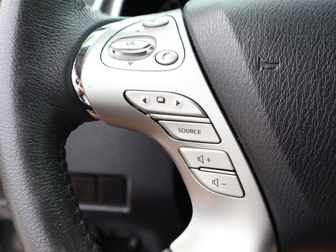 Used 2018 Nissan Murano SV FWD image 25