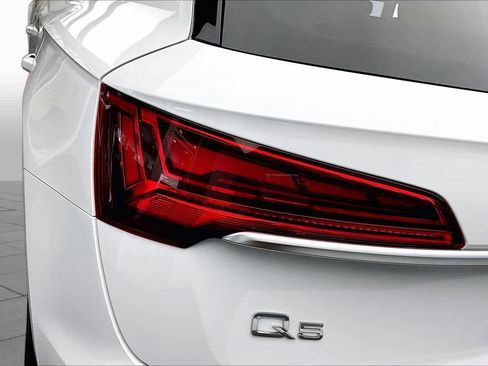 Certified 2023 Audi Q5 2.0T Premium w/ Convenience Package AWD/4WD image 28