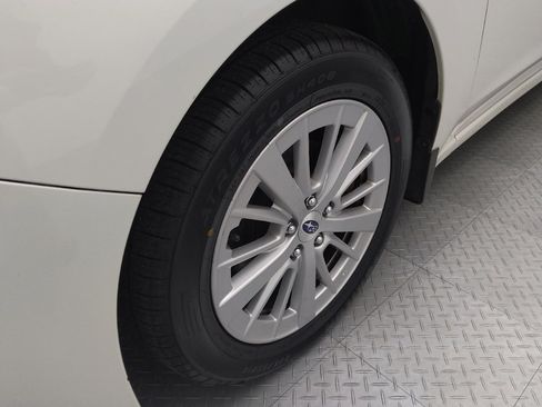 Used 2018 Subaru Impreza 2.0i Premium image 31