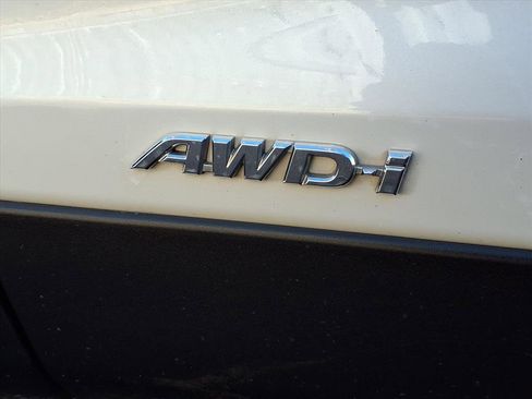 Certified 2019 Toyota Highlander XLE image 34