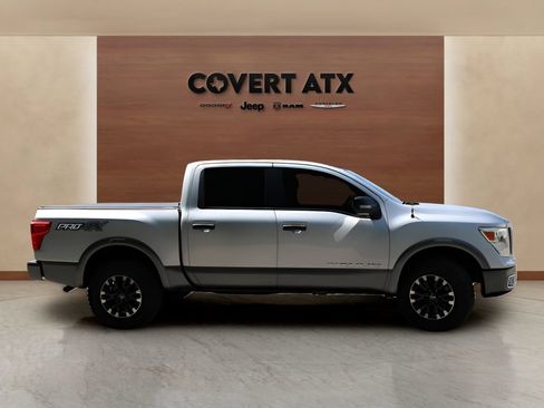 Used 2018 Nissan Titan PRO-4X AWD/4WD image 6