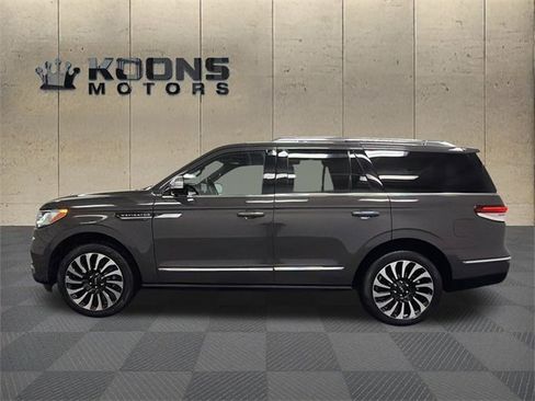 Used 2023 Lincoln Navigator Black Label image 4