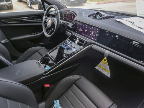 New 2026 Porsche Panamera RWD image 35