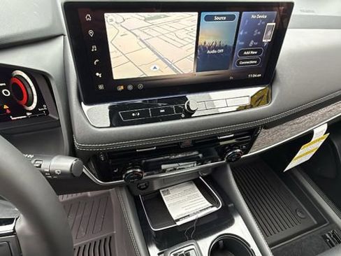 New 2026 Nissan Rogue Platinum w/ Platinum Premium Package image 15