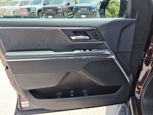 New 2026 GMC Sierra EV Elevation w/ LPO, Elevation Dark Package AWD/4WD image 18