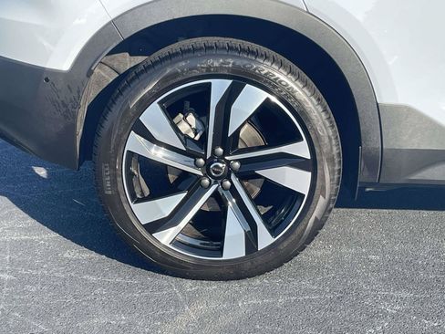 Certified 2026 Volvo XC40 B5 Ultra w/ Protection Package Premier AWD/4WD image 9
