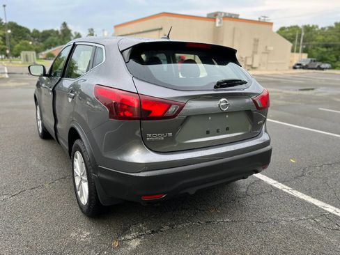 Used 2019 Nissan Rogue Sport S w/ Appearance Package AWD/4WD image 9