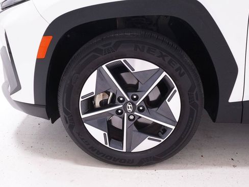 Used 2025 Hyundai Tucson SEL FWD image 36