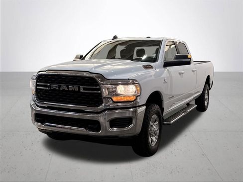 Used 2022 RAM 3500 Big Horn image 2
