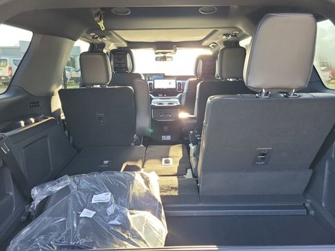 New 2026 Ford Expedition Platinum w/ Stealth Appearance Package AWD/4WD image 28