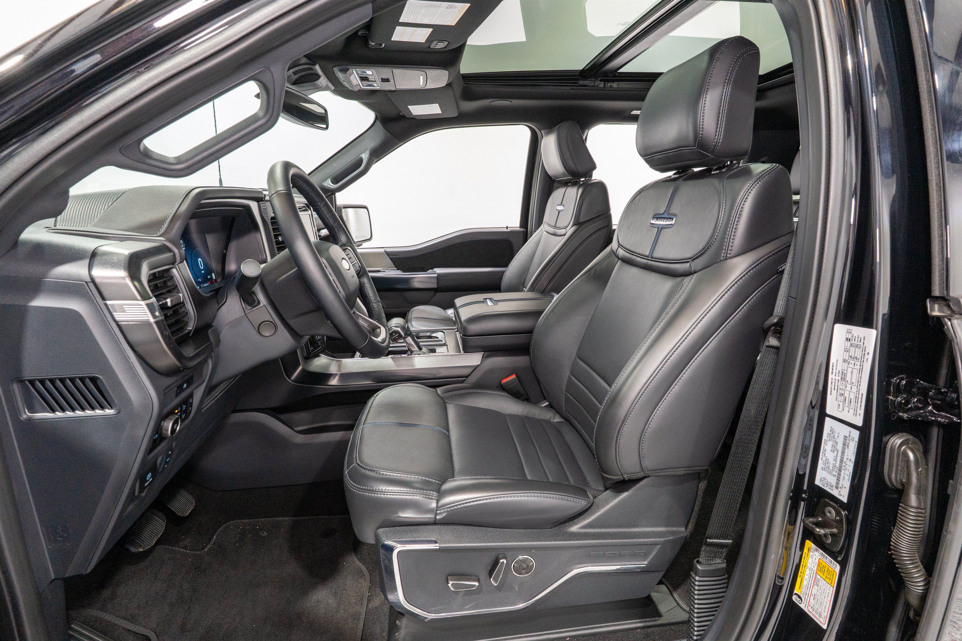 Used 2025 Ford F150 Platinum AWD/4WD image 21