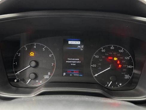 Used 2024 Toyota Corolla LE w/ LE Convenience Package FWD image 18