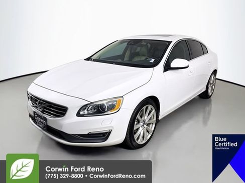 Used 2018 Volvo S60 T5 Inscription Platinum FWD image 4