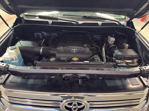 Used 2016 Toyota Tundra SR AWD/4WD image 30