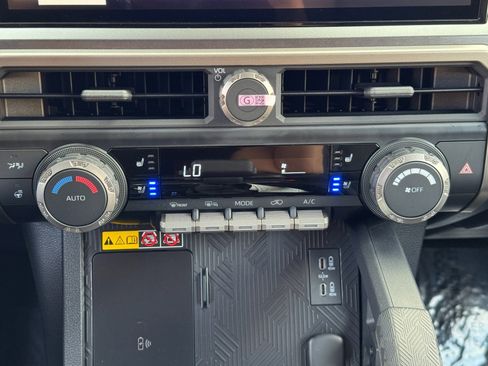 Used 2026 Toyota 4Runner TRD Sport Premium AWD/4WD image 32